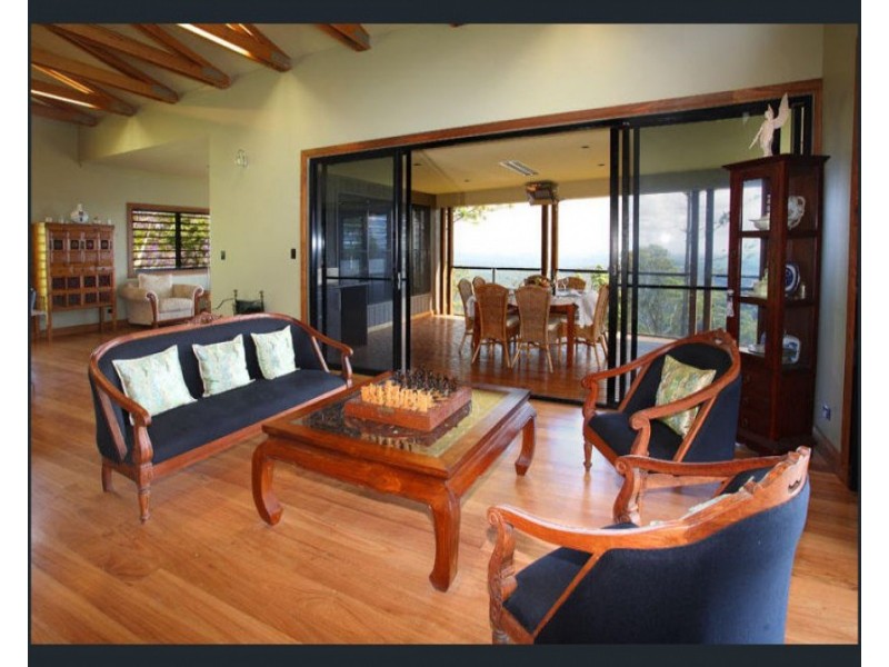 214 Hovard Road, Bald Knob QLD 4552