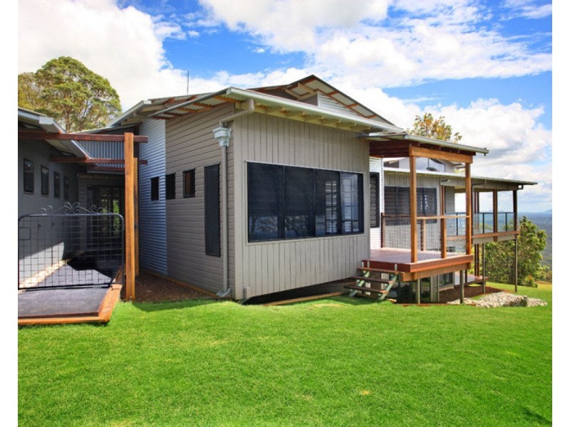 214 Hovard Road, Bald Knob QLD 4552