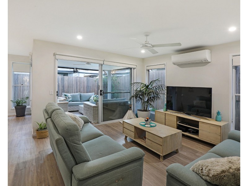 43 Greenview Terrace, Palmview QLD 4553