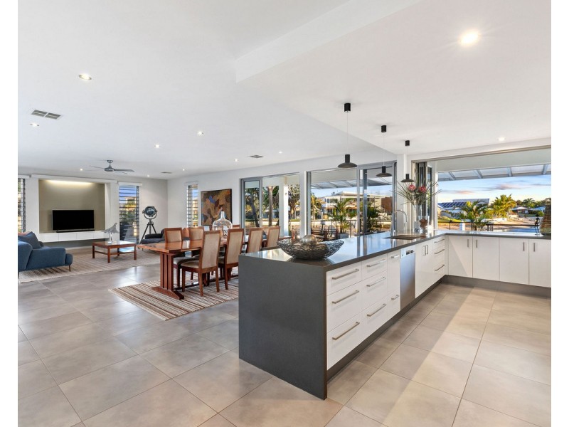 30 Yallanga Place, Mooloolaba QLD 4557
