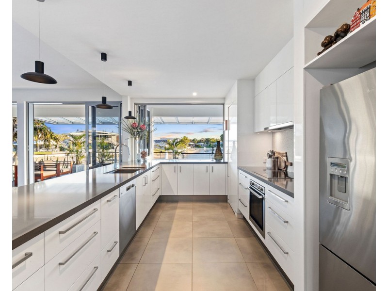 30 Yallanga Place, Mooloolaba QLD 4557