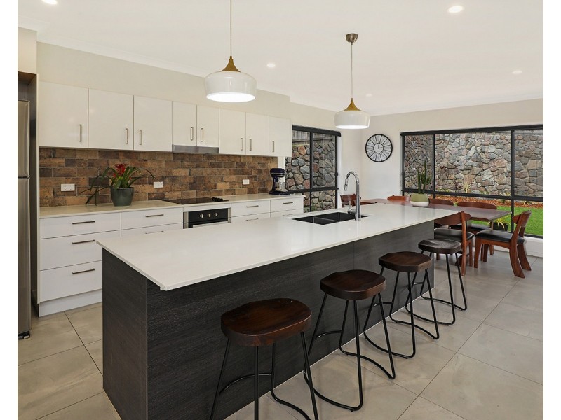 41 Kingfisher Drive, Bli Bli QLD 4560