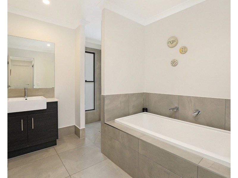 41 Kingfisher Drive, Bli Bli QLD 4560