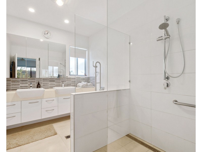 160/1 Halcyon Way, Bli Bli QLD 4560