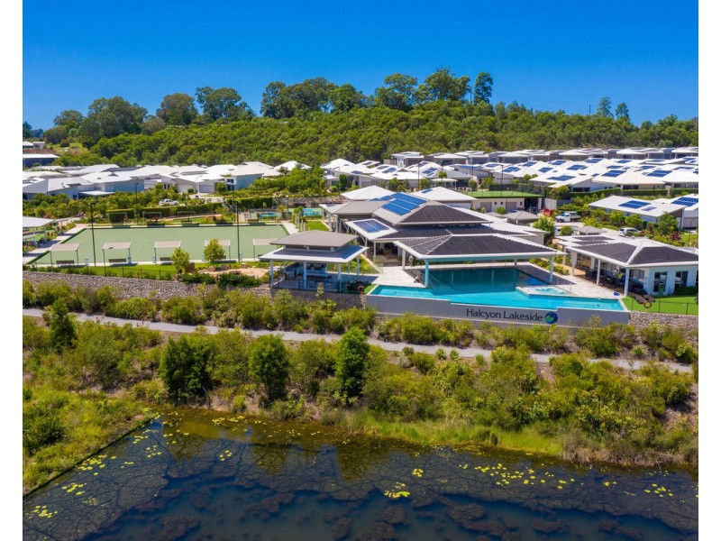 160/1 Halcyon Way, Bli Bli QLD 4560