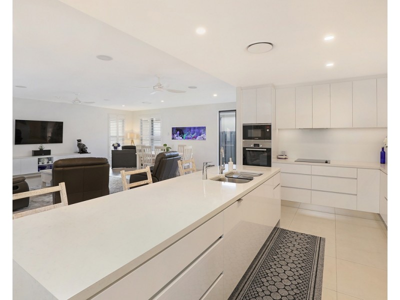 99/596 David Low Way, Pacific Paradise QLD 4564