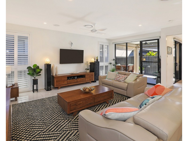 101/596 David Low Way, Pacific Paradise QLD 4564