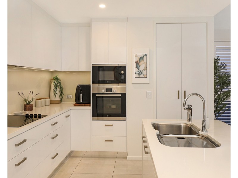 101/596 David Low Way, Pacific Paradise QLD 4564