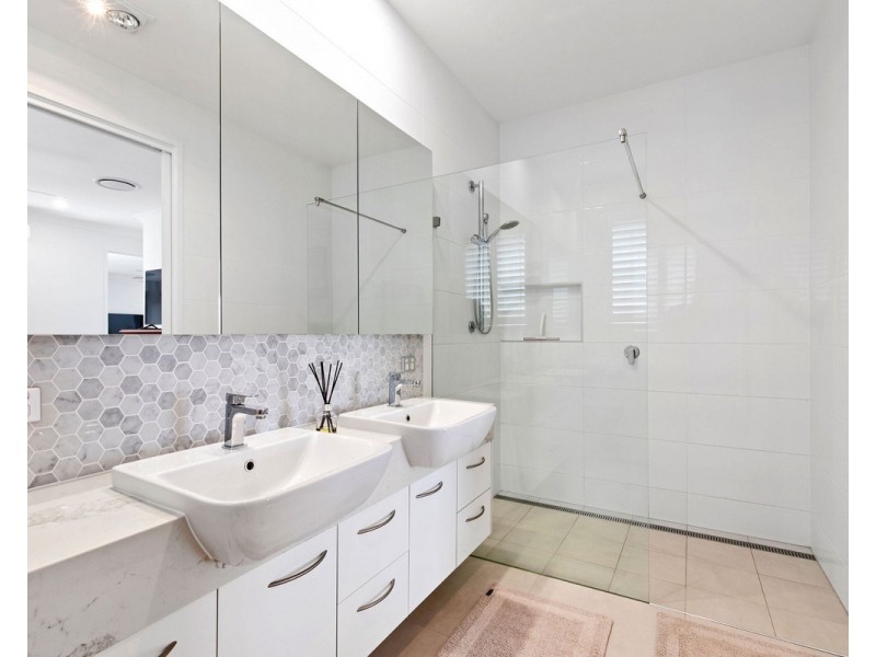 129/1 Halcyon Way, Bli Bli QLD 4560