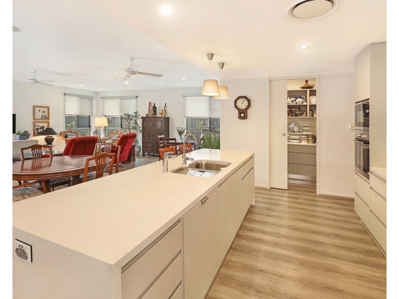 98/596 David Low Way, Pacific Paradise QLD 4564