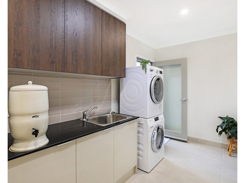 213/96 Village Way, Little Mountain QLD 4551