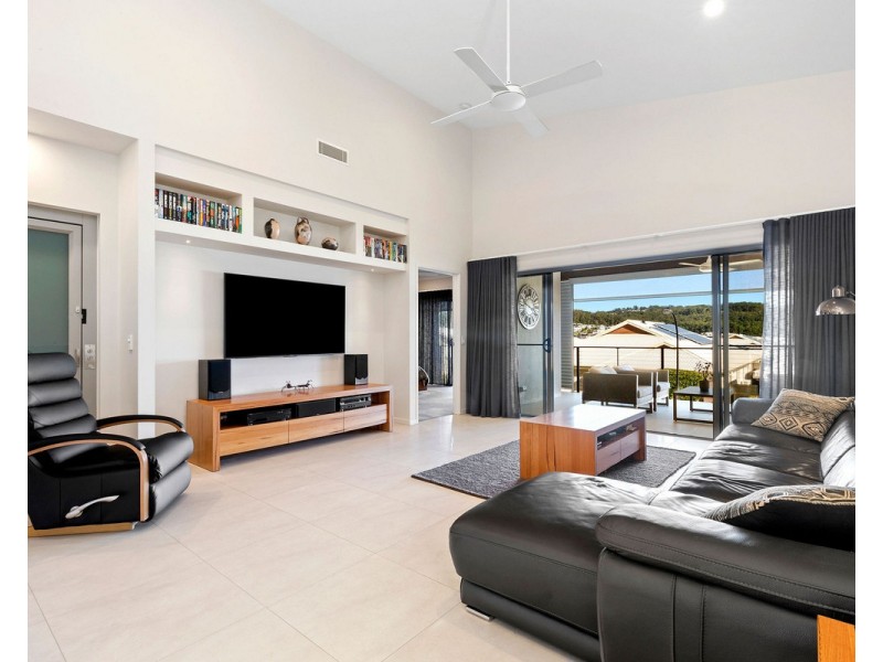 180/1 Halcyon Way, Bli Bli QLD 4560