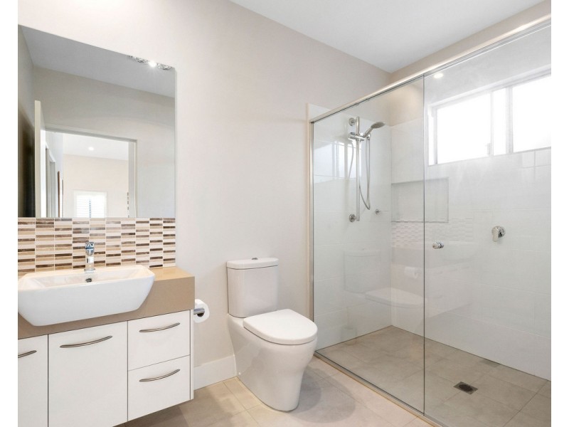 180/1 Halcyon Way, Bli Bli QLD 4560