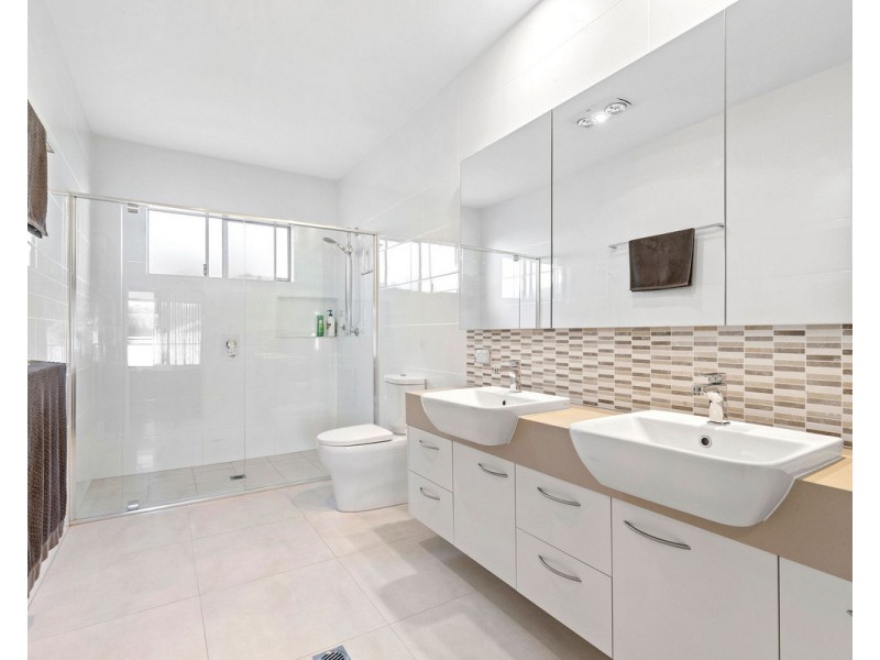 180/1 Halcyon Way, Bli Bli QLD 4560