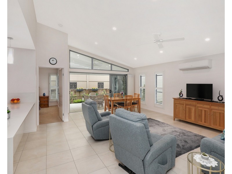 163/25 Owen Creek Road, Forest Glen QLD 4556