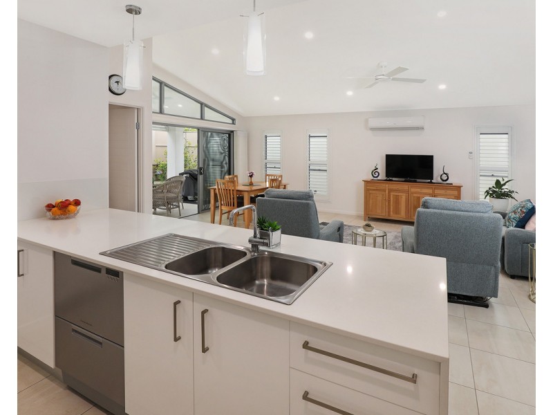 163/25 Owen Creek Road, Forest Glen QLD 4556