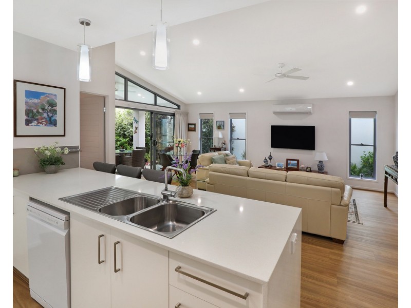 160/25 Owen Creek Road, Forest Glen QLD 4556