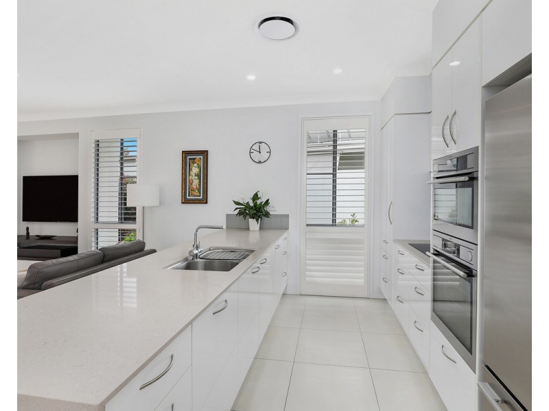 4/1 Halcyon Way, Bli Bli QLD 4560