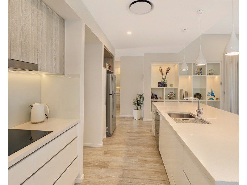 61/40 Menzies Drive, Pacific Paradise QLD 4564