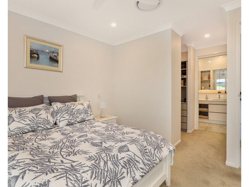 61/40 Menzies Drive, Pacific Paradise QLD 4564