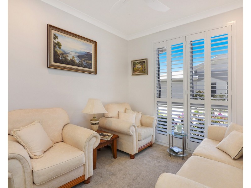 61/40 Menzies Drive, Pacific Paradise QLD 4564