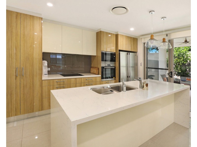 1/596 David Low Way, Pacific Paradise QLD 4564
