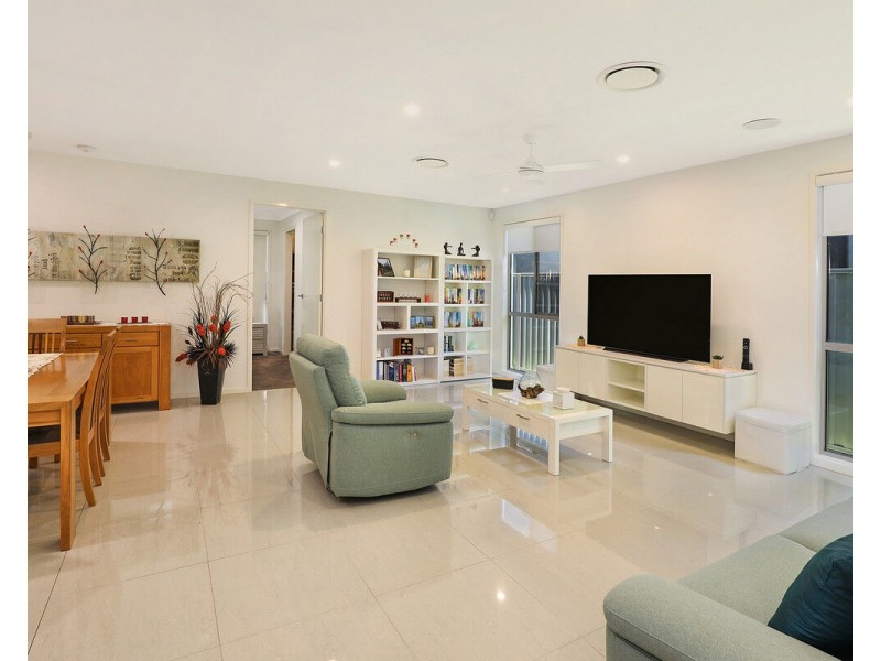 1/596 David Low Way, Pacific Paradise QLD 4564