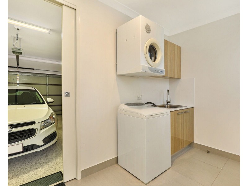 1/596 David Low Way, Pacific Paradise QLD 4564