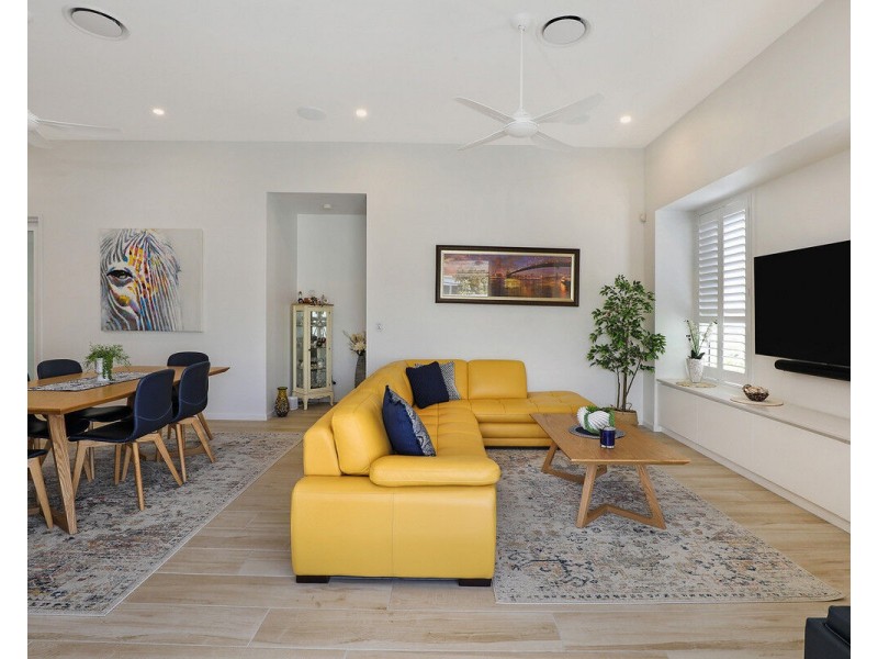 44/40 Menzies Drive, Pacific Paradise QLD 4564