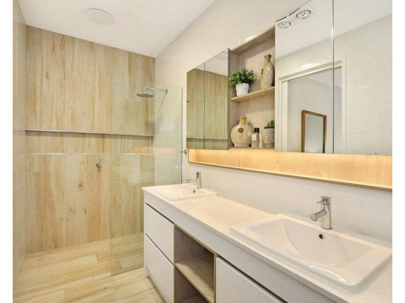 44/40 Menzies Drive, Pacific Paradise QLD 4564