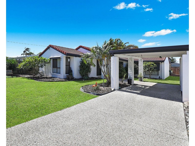 55 Point Cartwright Drive, Buddina QLD 4575