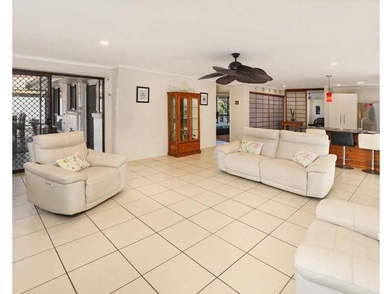 55 Point Cartwright Drive, Buddina QLD 4575