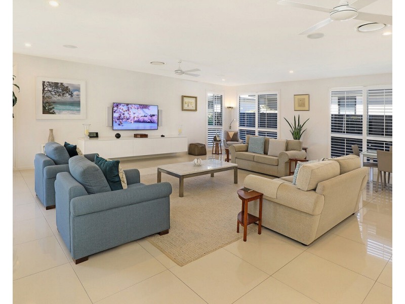 105/596 David Low Way, Pacific Paradise QLD 4564