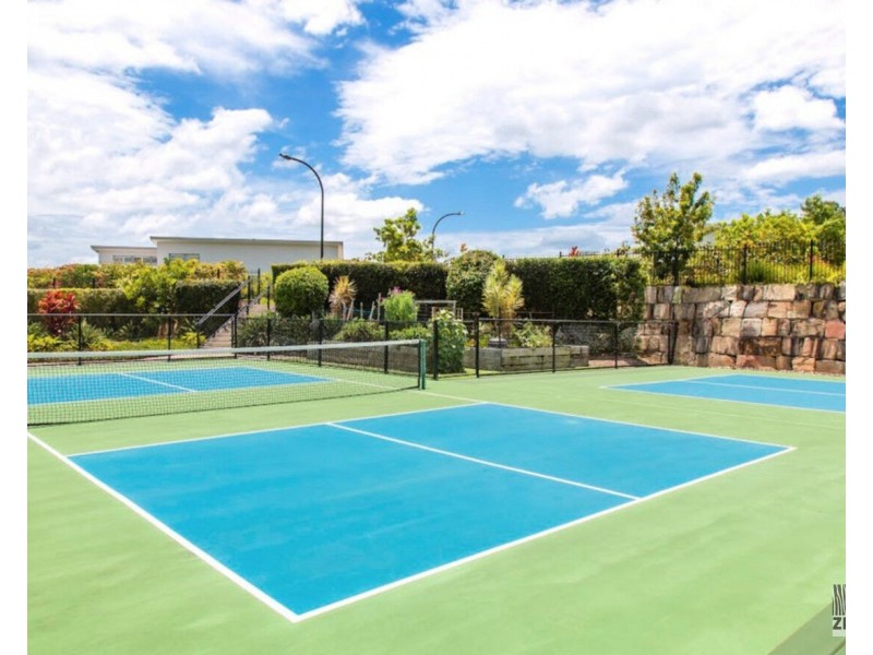 19/1 Halcyon Way, Bli Bli QLD 4560