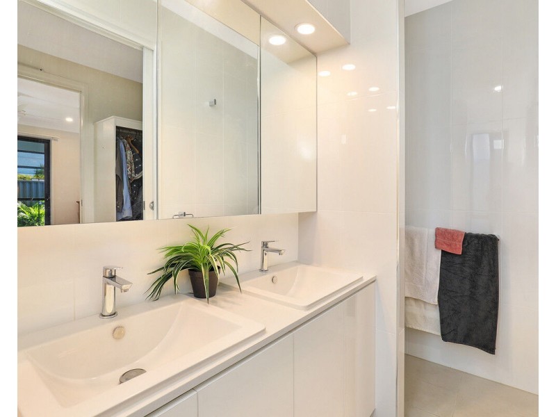 42/596 David Low Way, Pacific Paradise QLD 4564