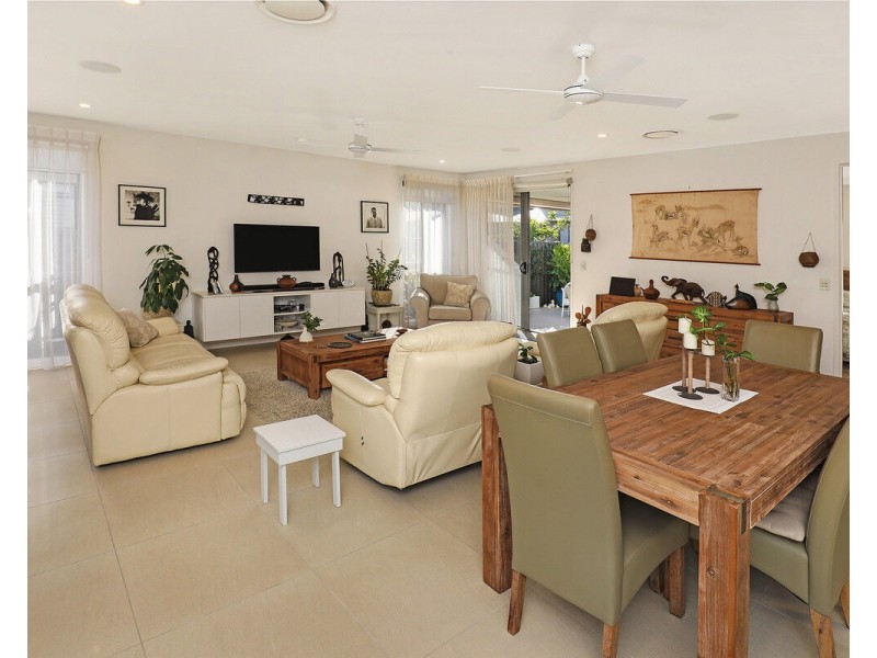 96/596 David Low Way, Pacific Paradise QLD 4564