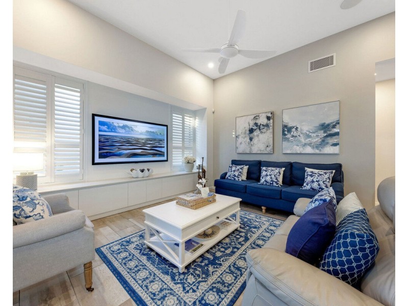 60/40 Menzies Drive, Pacific Paradise QLD 4564