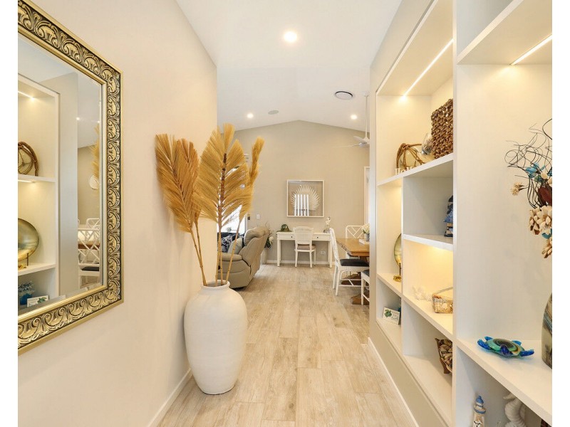 154/40 Menzies Drive, Pacific Paradise QLD 4564