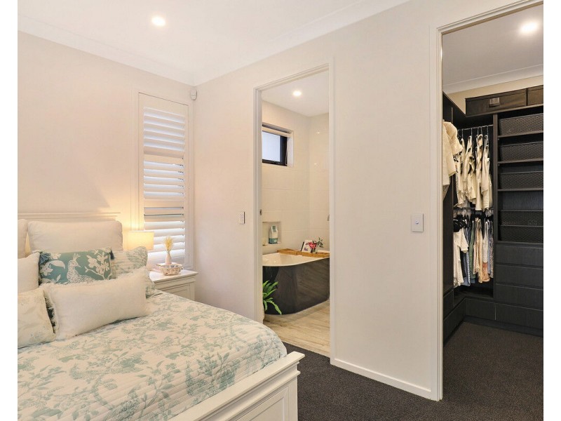 154/40 Menzies Drive, Pacific Paradise QLD 4564