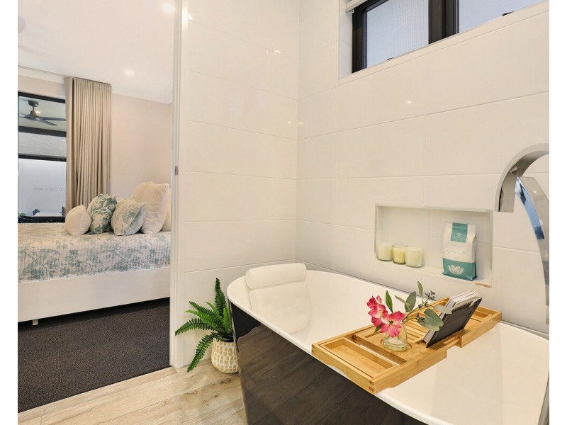 154/40 Menzies Drive, Pacific Paradise QLD 4564