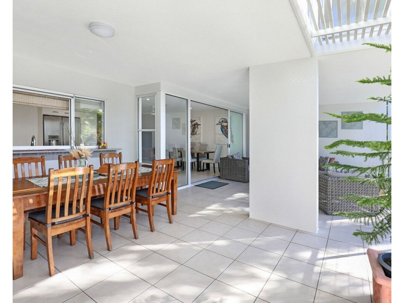 7 Grand Parade, Parrearra QLD 4575