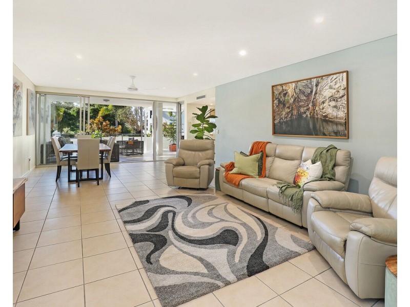 7 Grand Parade, Parrearra QLD 4575