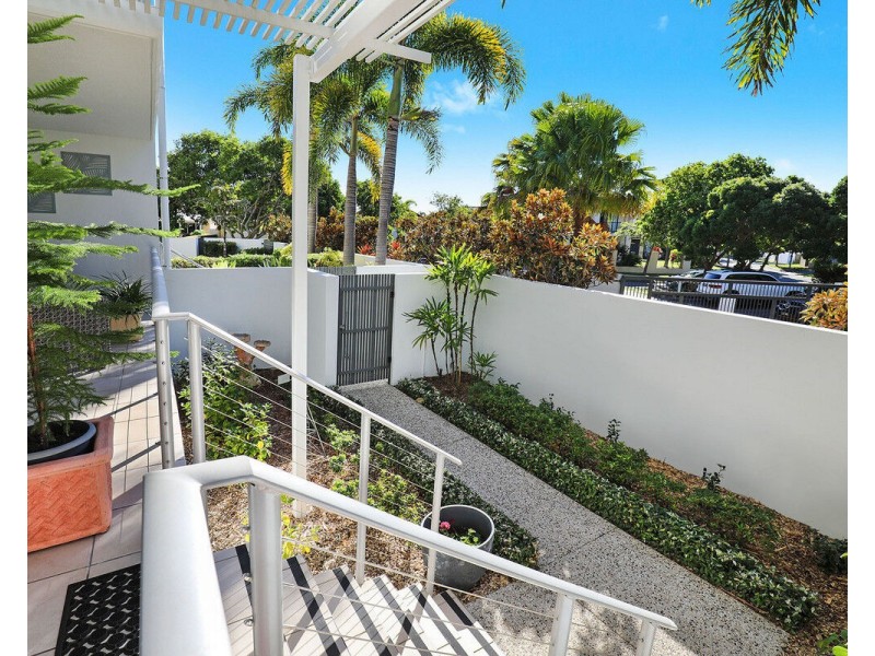 7 Grand Parade, Parrearra QLD 4575