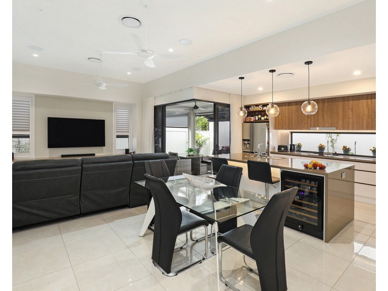 84/40 Menzies Drive, Pacific Paradise QLD 4564