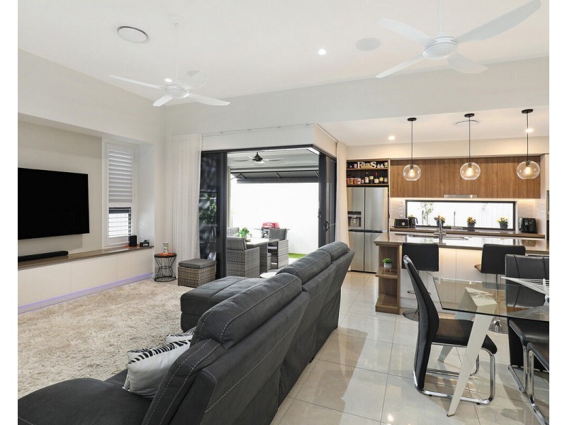 84/40 Menzies Drive, Pacific Paradise QLD 4564