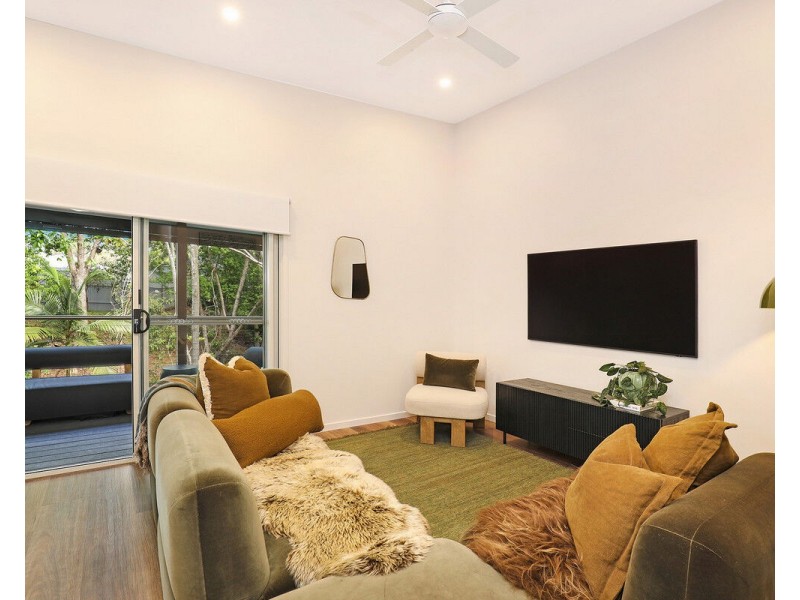 2/12 Sanctuary Street, Yandina QLD 4561