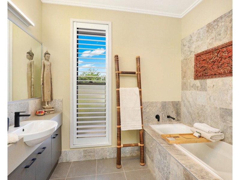 18 Clearview Place, Rosemount QLD 4560