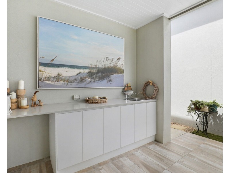 98/40 Menzies Drive, Pacific Paradise QLD 4564