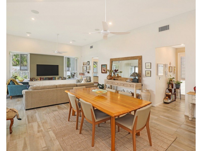 98/40 Menzies Drive, Pacific Paradise QLD 4564