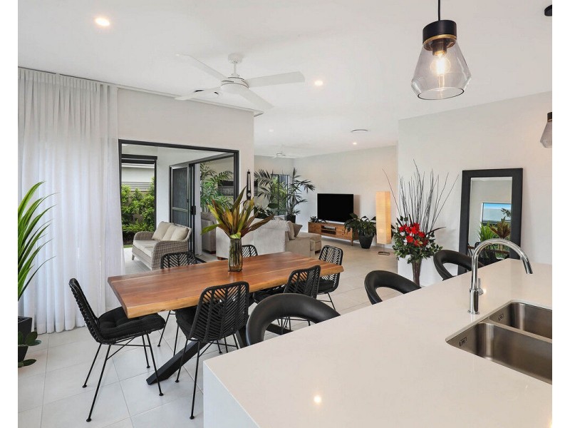 238/2 Retreat Drive, Buderim QLD 4556